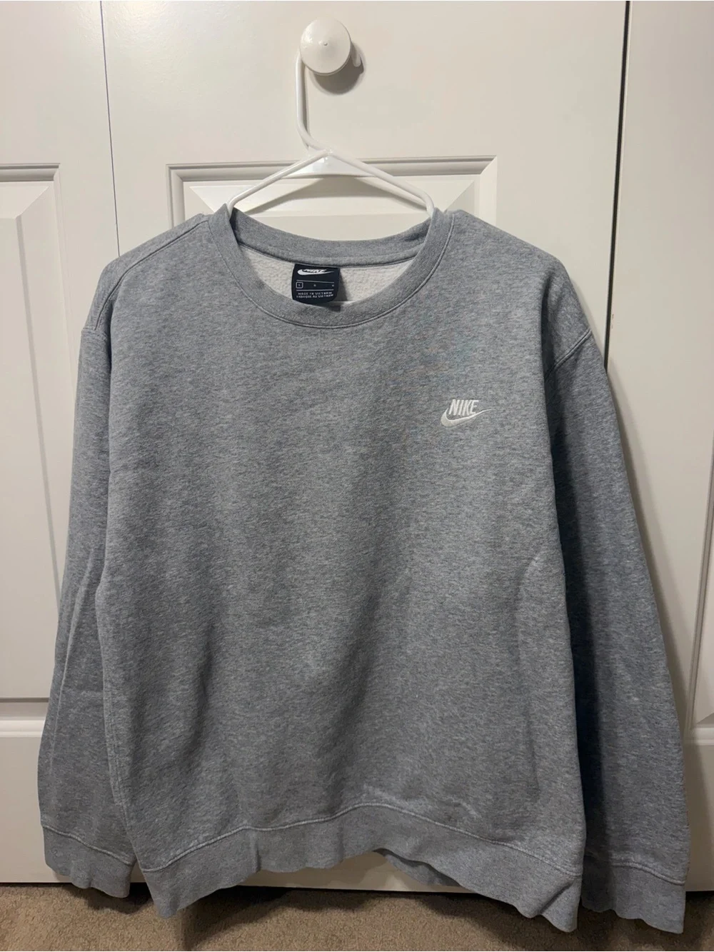 Nike Men's Grey Crewneck Sweatshirt with White Logo